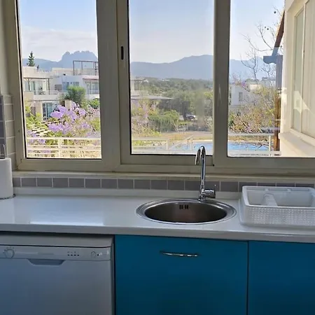 Flat And Rooftop, Turtle Bay Village Apartment Kyrenia (Northern Cyprus)