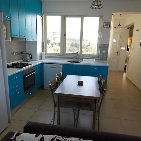 Flat And Rooftop, Turtle Bay Village Διαμέρισμα *