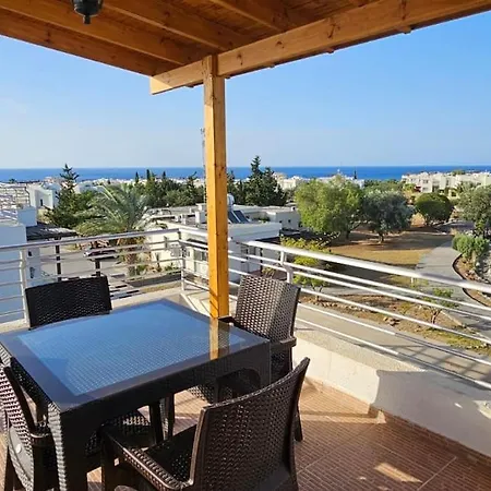 Flat And Rooftop, Turtle Bay Village *