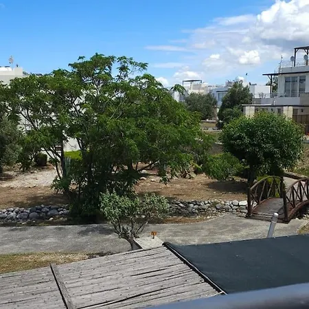 Flat And Rooftop, Turtle Bay Village